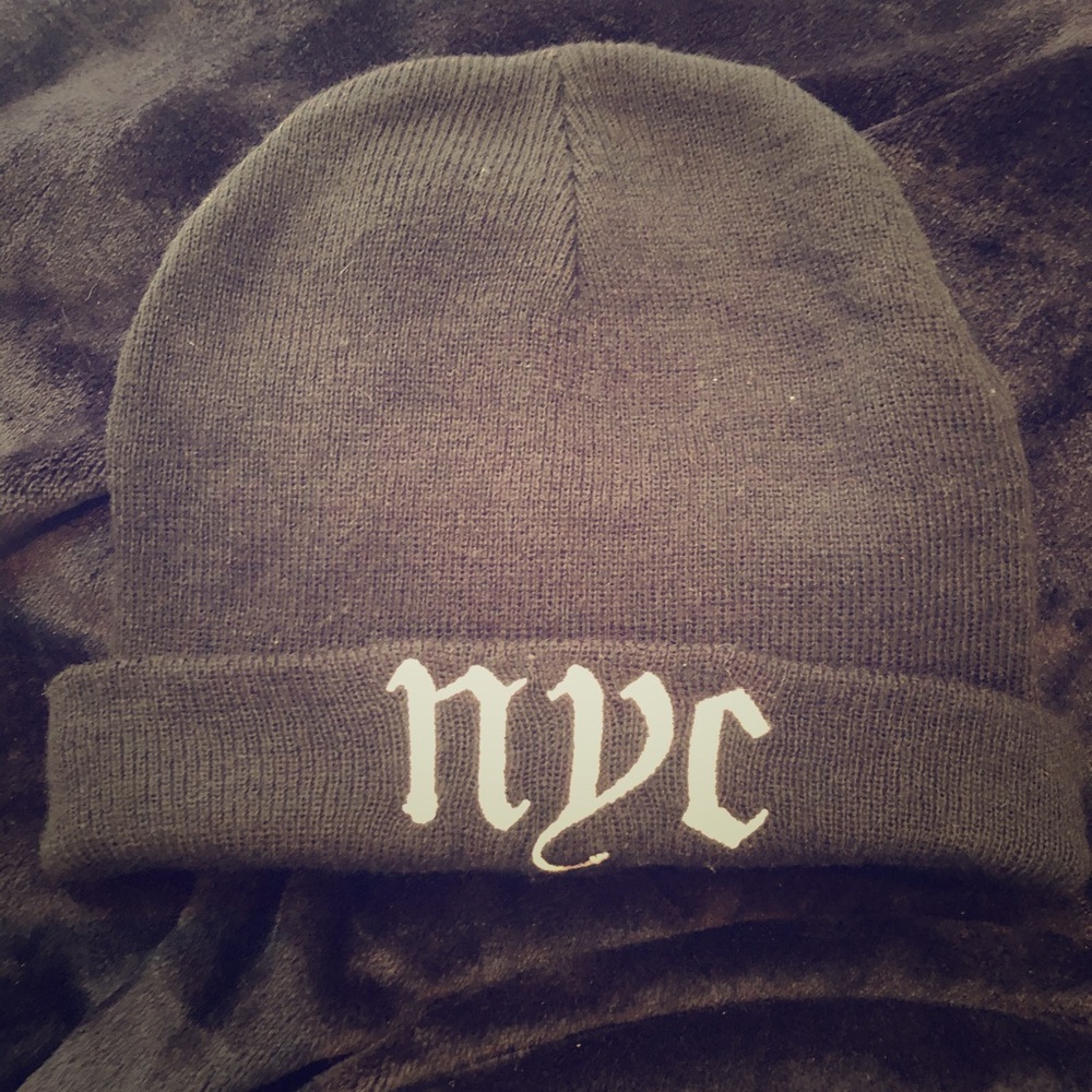 Black NYC beanie
